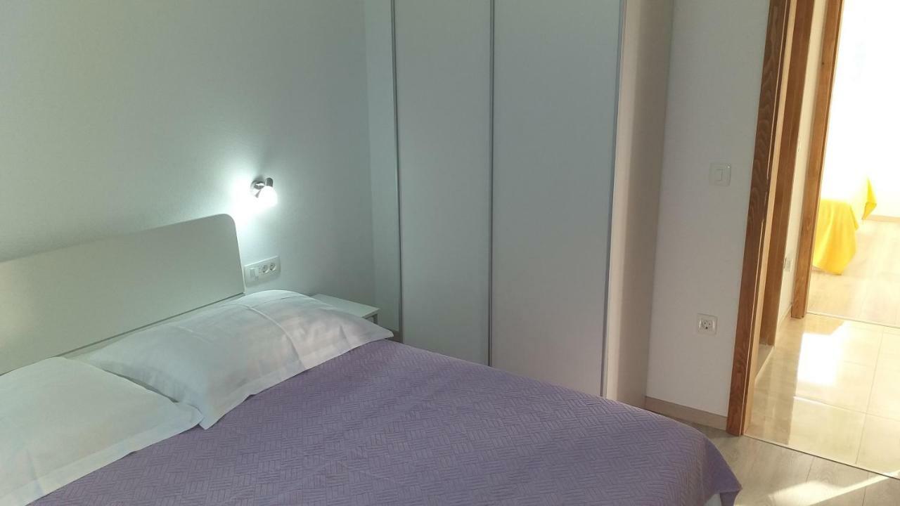 Apartment Zaklopatica Lastovo Exteriör bild