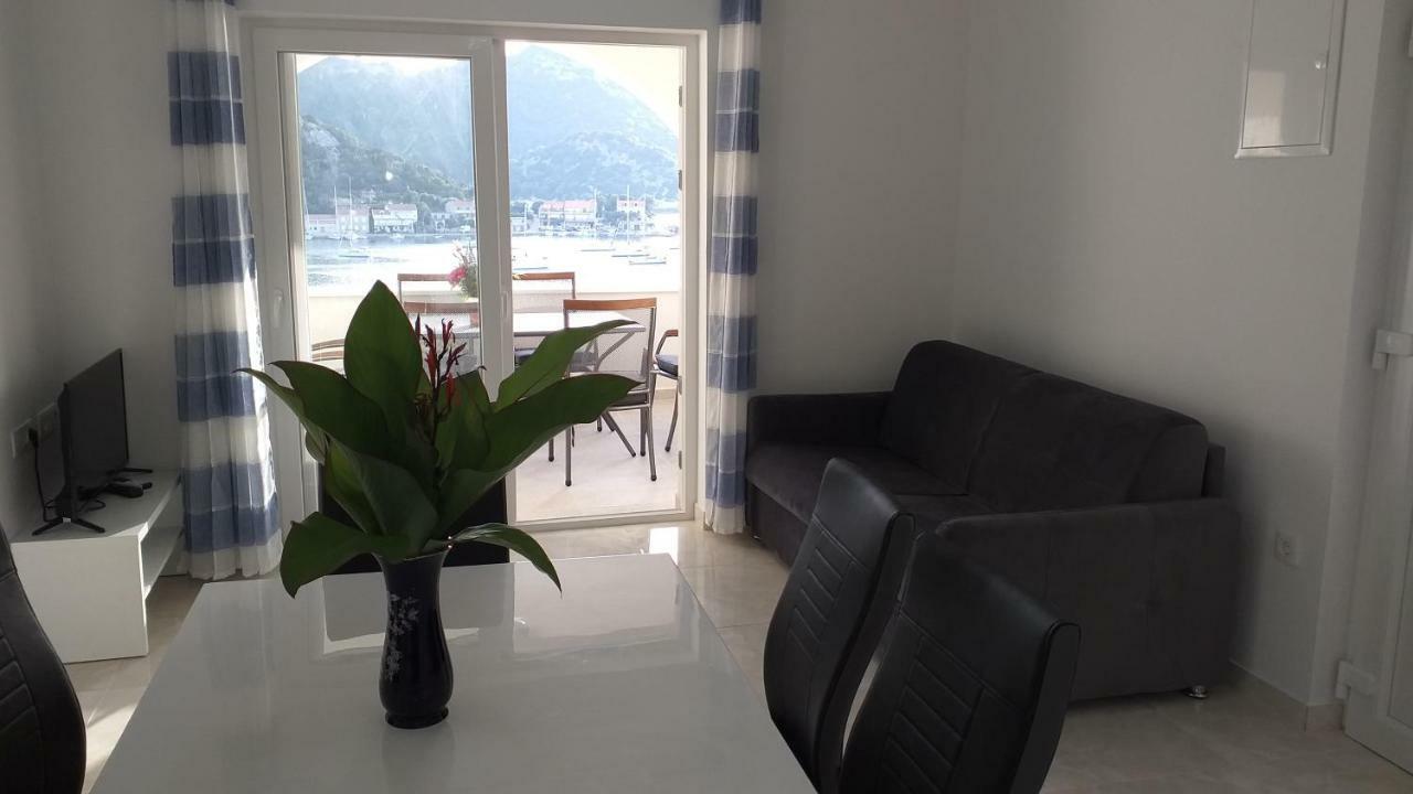 Apartment Zaklopatica Lastovo Exteriör bild